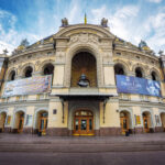Publikum klar til at løbe i beskyttelsesrum i Kievs Opera | Magasinet KLASSISK