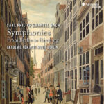 C.P.E. Bach: Symphonies - From Berlin to Hamburg | Akademie für Alte Musik Berlin | Harmonia Mundi HMM902317 | Pladenyt | Magasinet KLASSISK