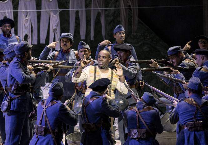 Stjernetenor på vej til Moskva trækker sig efter kritik | Magasinet KLASSISK