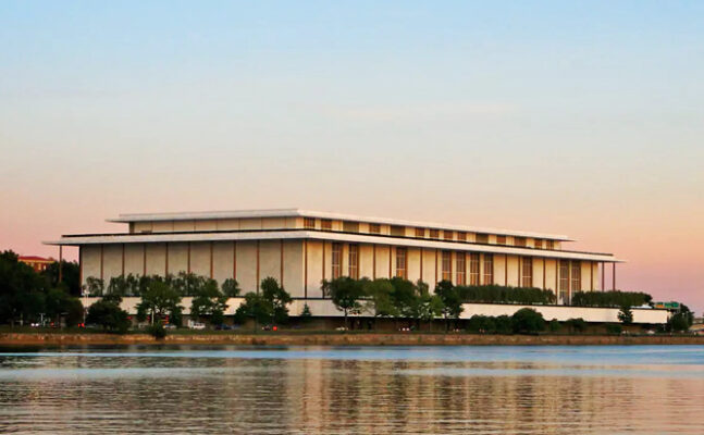 Trump vil lukke Kennedy Center ned efter omfattende kunstnerflugt | Magasinet KLASSISK