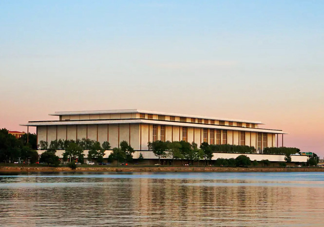 Trump vil lukke Kennedy Center ned efter omfattende kunstnerflugt | Magasinet KLASSISK