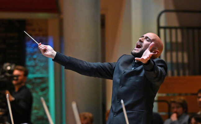 28-årig Italiener vinder dirigentpost hos London Symphony Orchestra | Magasinet KLASSISK